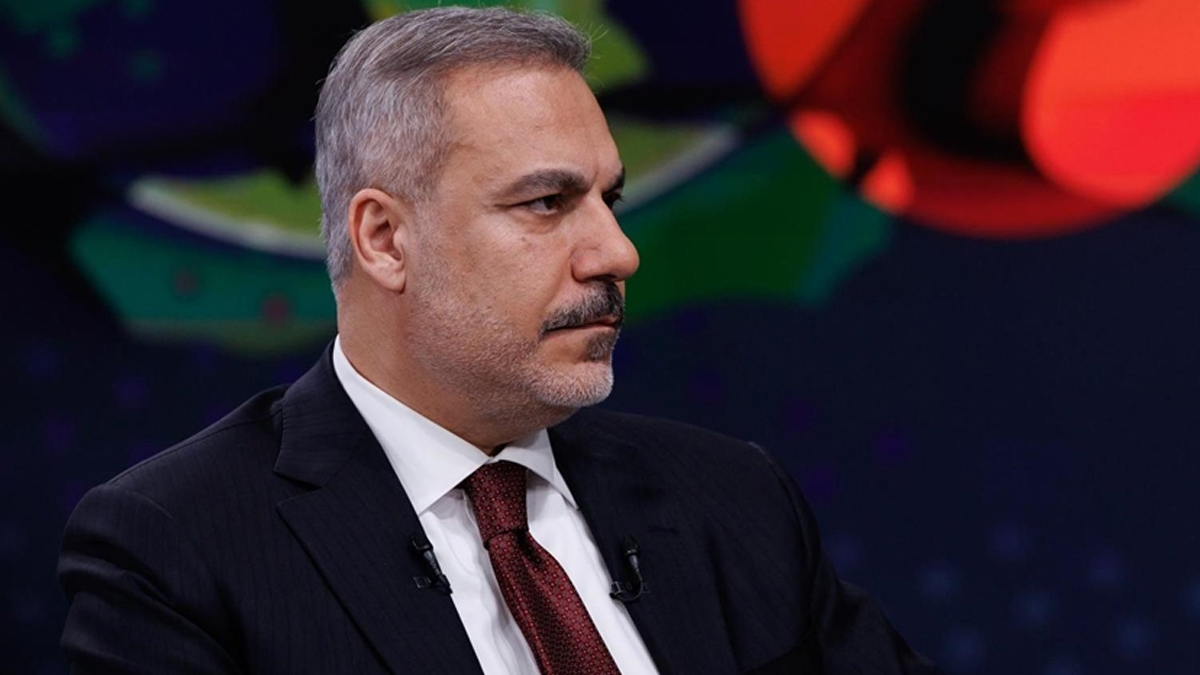 Turški zunanji minister Fidan poudaril vlogo Turčije kot stabilnega akterja v letu 2026