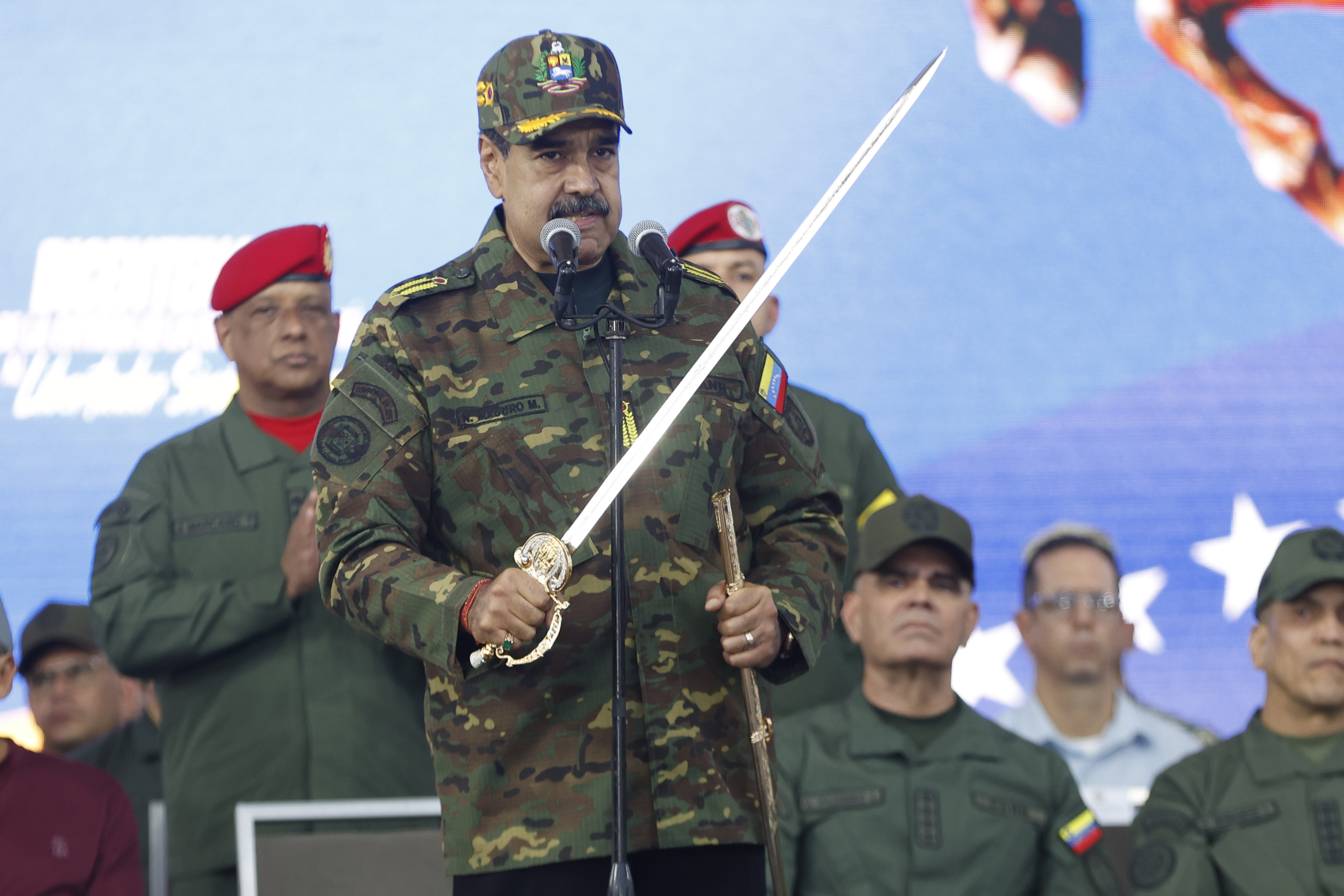 Operasyondan saatler önce dikkat çeken temas: Maduro en son o heyetle görüşmüş