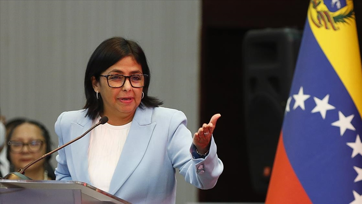 Venezuela'da geçici başkan belli oldu... Delcy Rodriguez göreve başladı