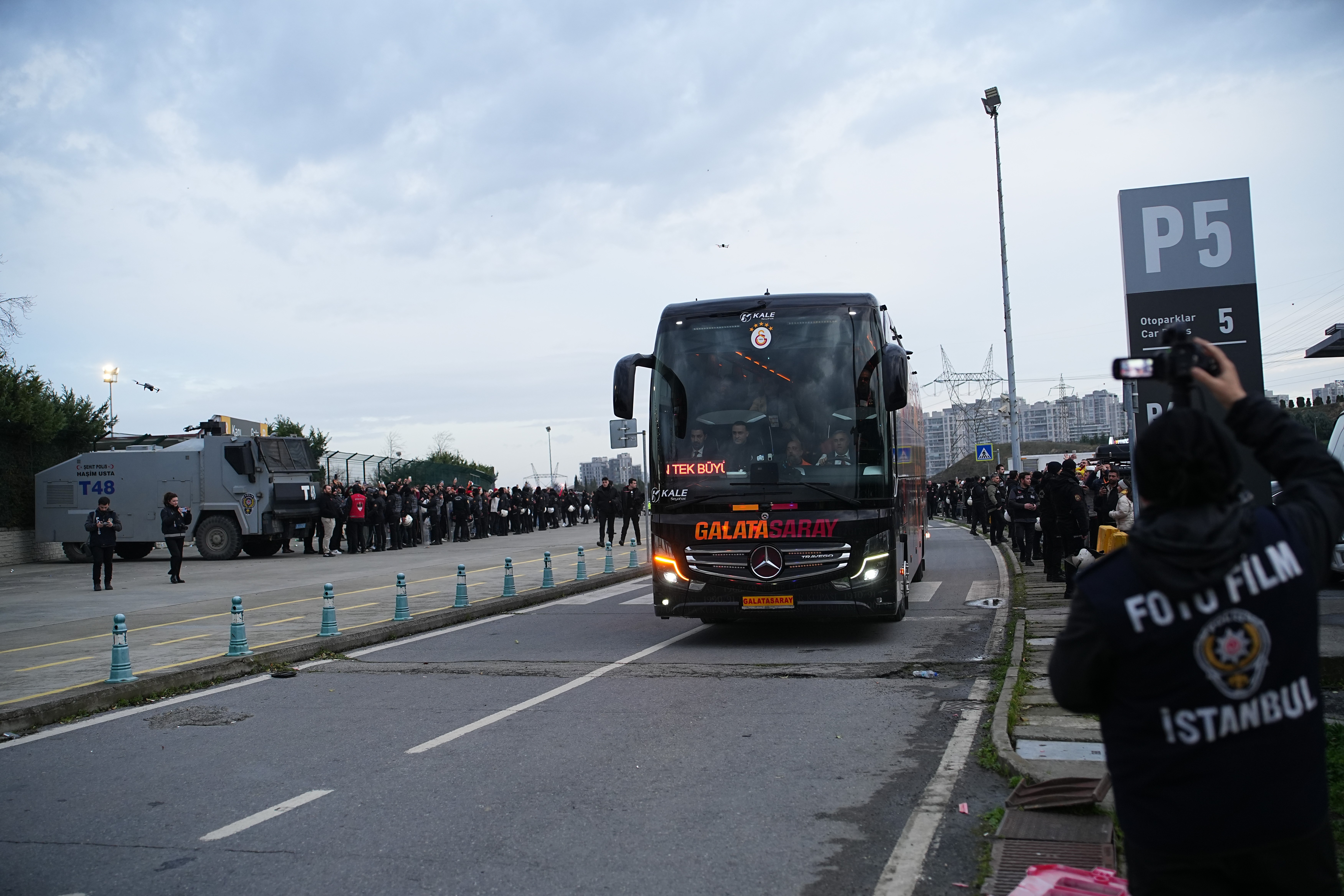 Galatasaray, Atatürk Olimpiyat Stadyumu'na ulaştı