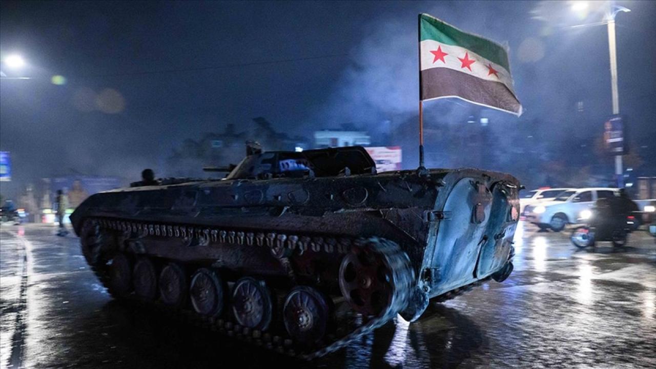 Halep'te yeni operasyon: Suriye Ordusu hedefleri ateş altına aldı