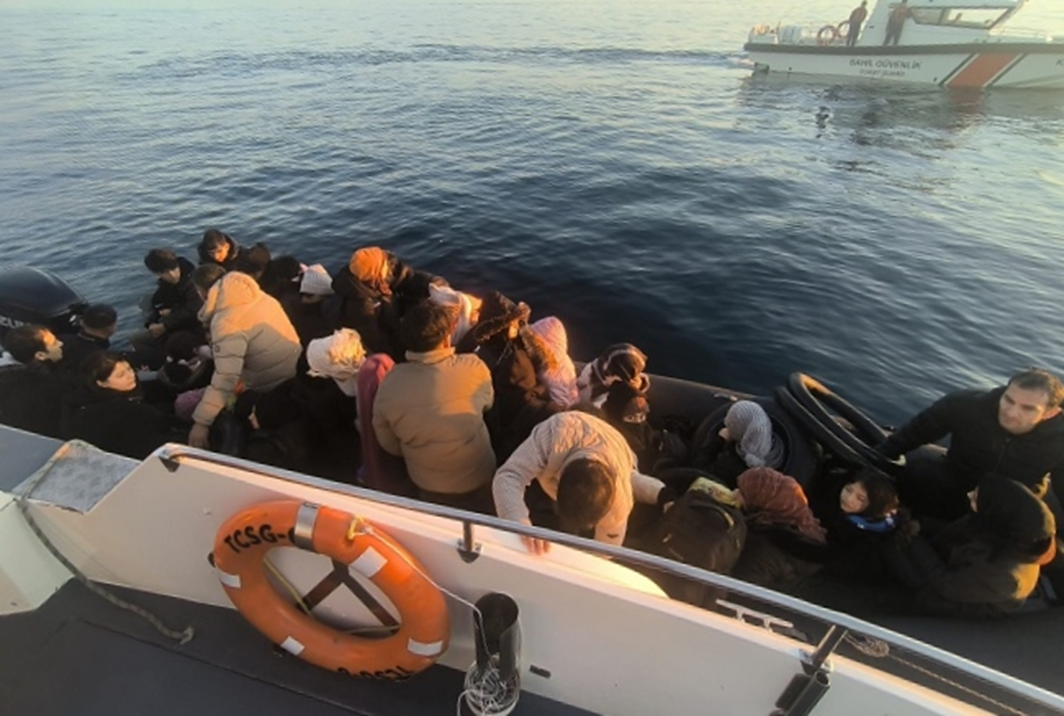 Çanakkale'de 37 düzensiz göçmen yakalandı