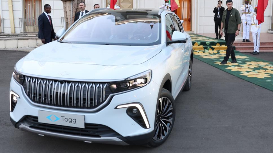 Cumhurbaşkanı Erdoğan, Etiyopya Başbakanı Ali'ye Togg hediye etti