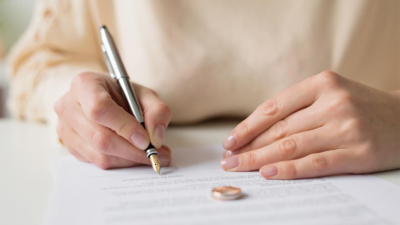 Eşinden sakladığı korkunç sır ortaya çıktı: Mahkeme hapis cezası verdi