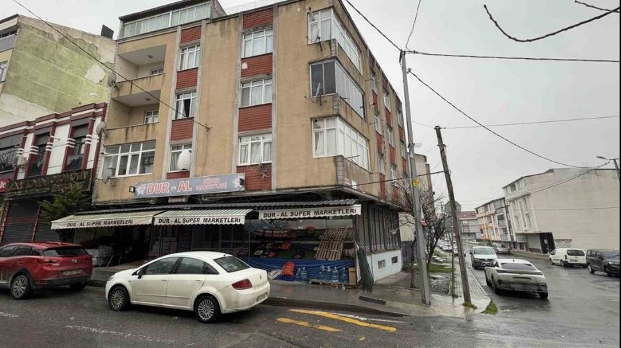 Evdeki tartışma vahşete dönüştü! Çocuklarının gözü önünde katletti