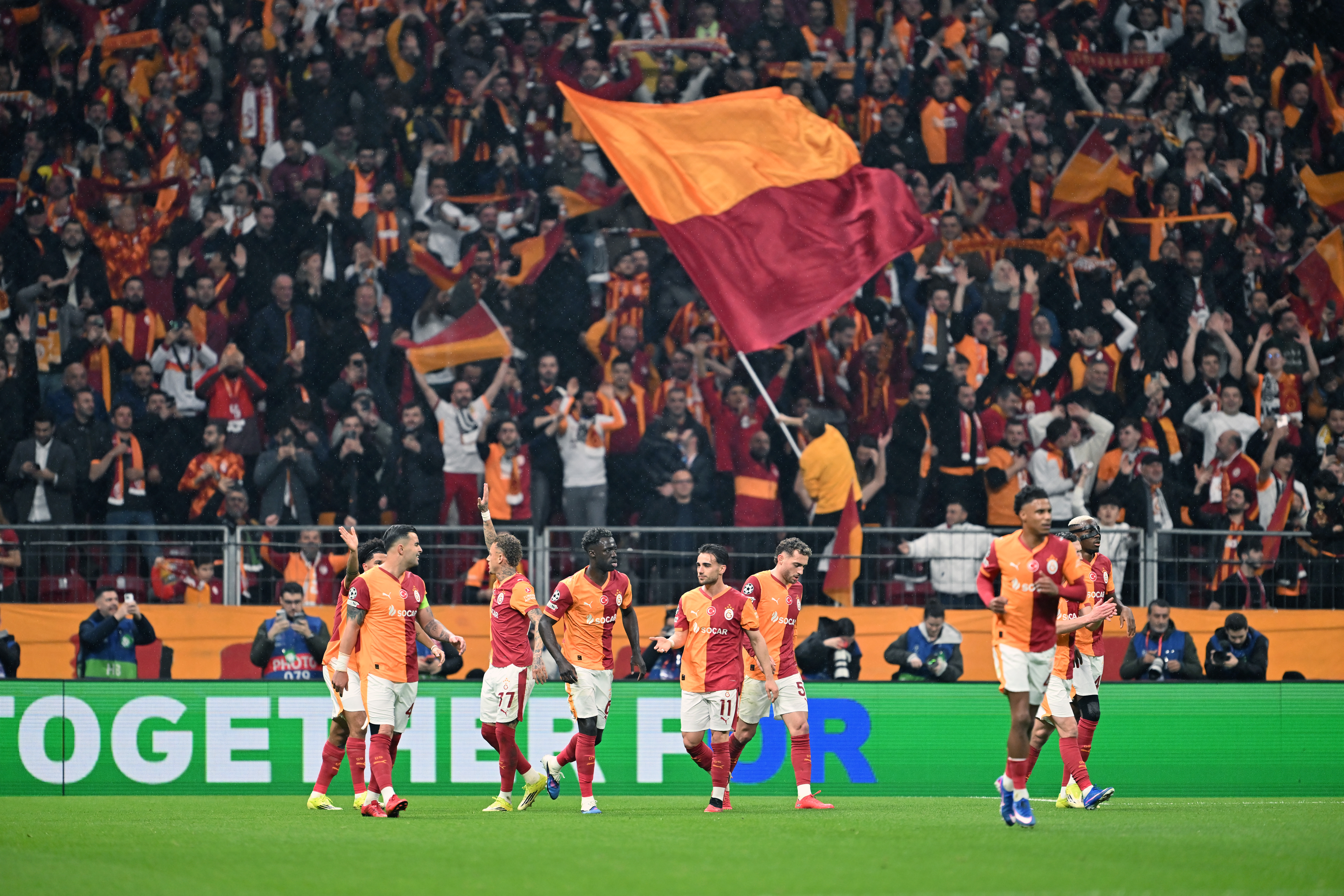 İtalyanlar şaşkına döndü: Hayatımda rakibin böyle ıslıklandığını hiç duymamıştım