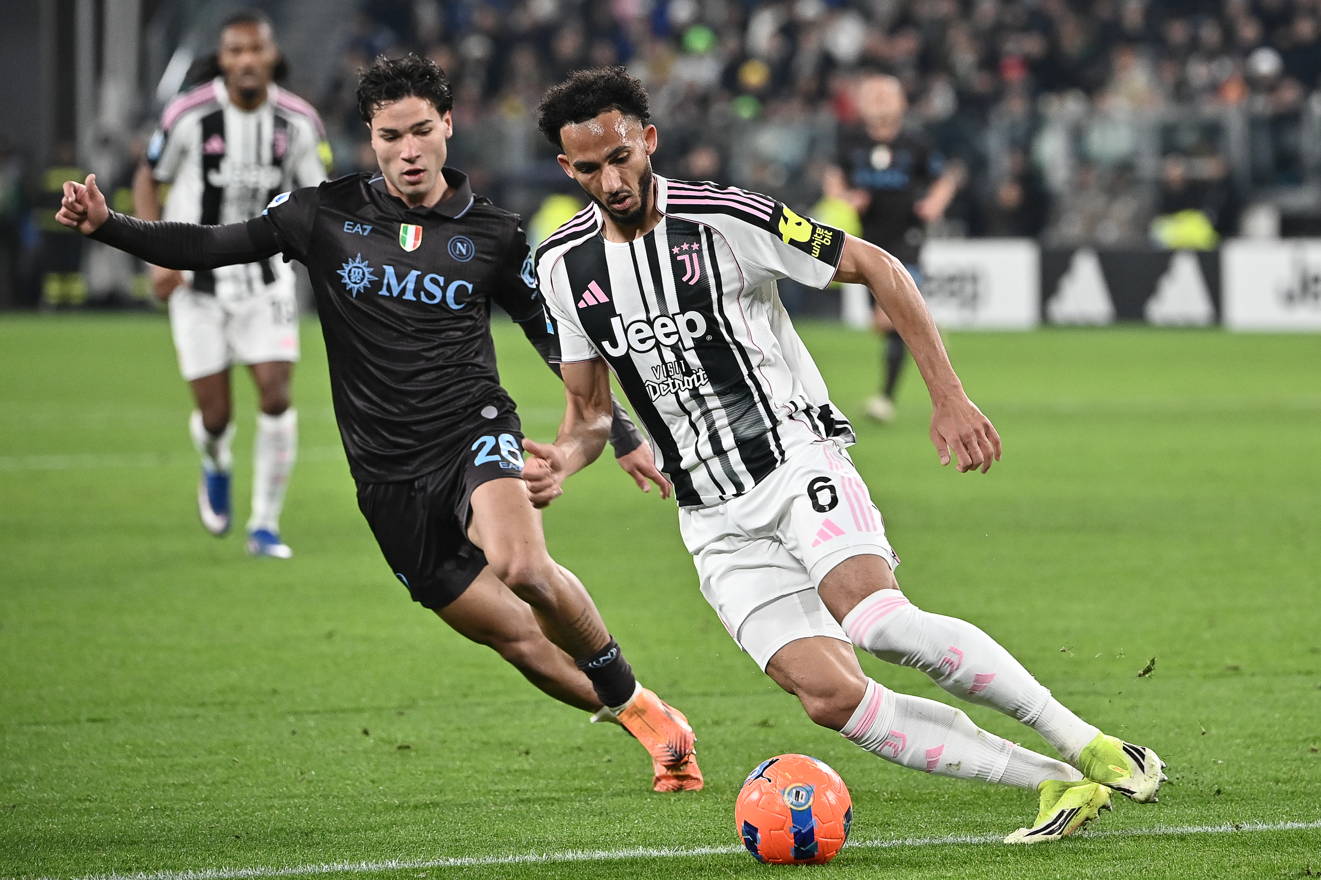 Juventus'un İngiliz futbolcusu Kelly'ye sosyal medyadan ırkçı saldırı!