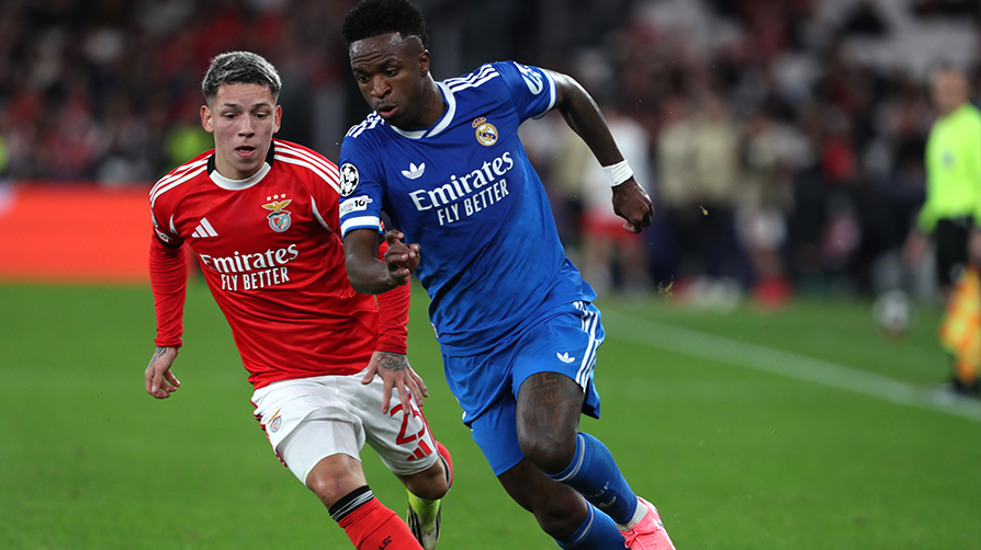 Vinicius Junior'a ırkçı saldırı! Hakem maçı durdurdu