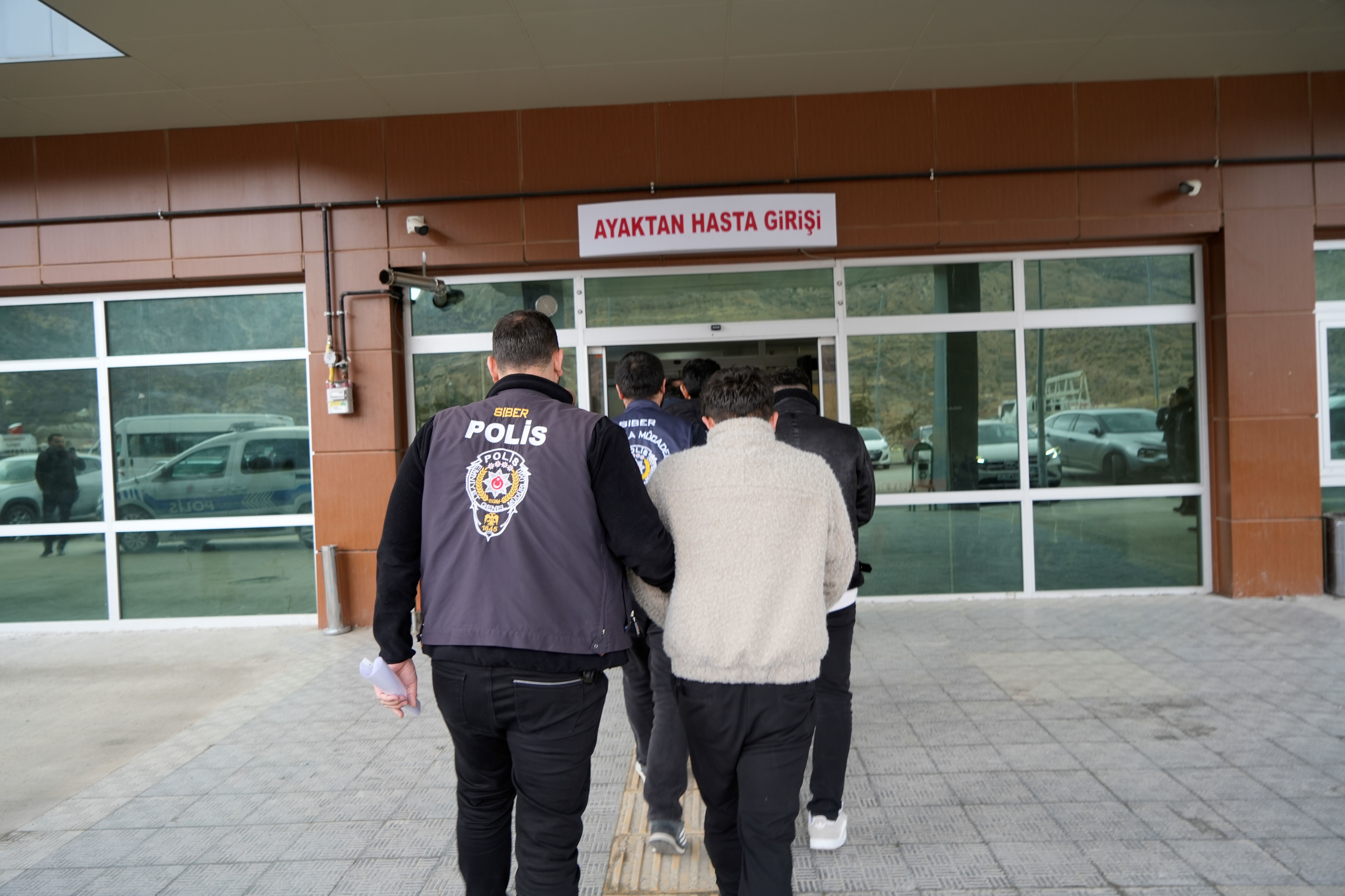 391 milyon TL'lik yasa dışı bahis ağına darbe