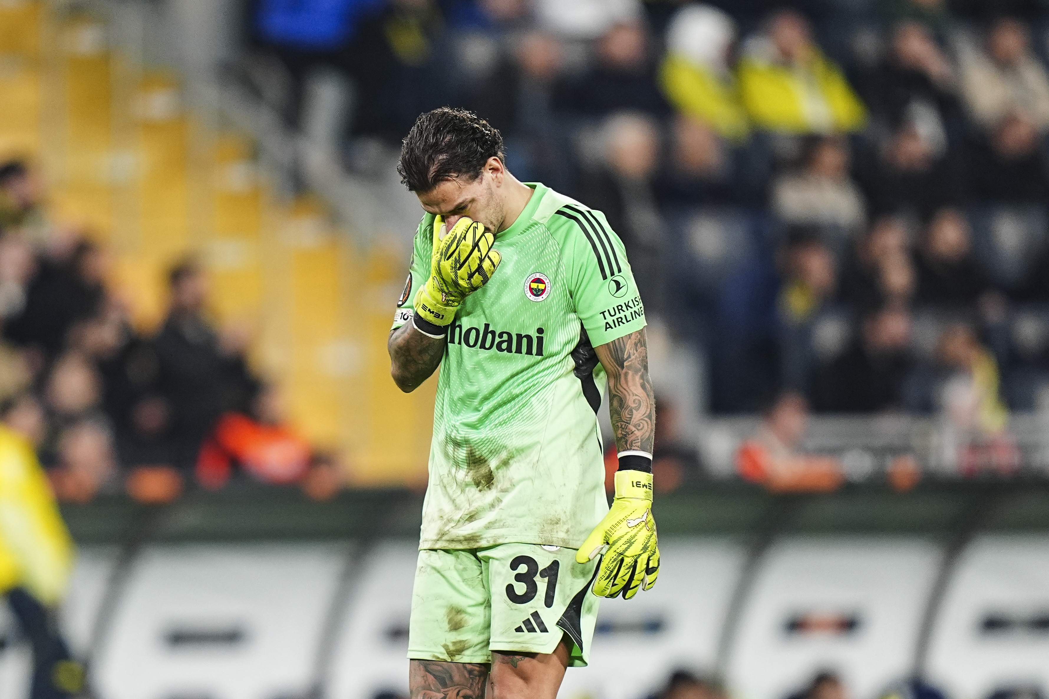 Fenerbahçe bu sezon ilk kez sahasında 3 gol yedi