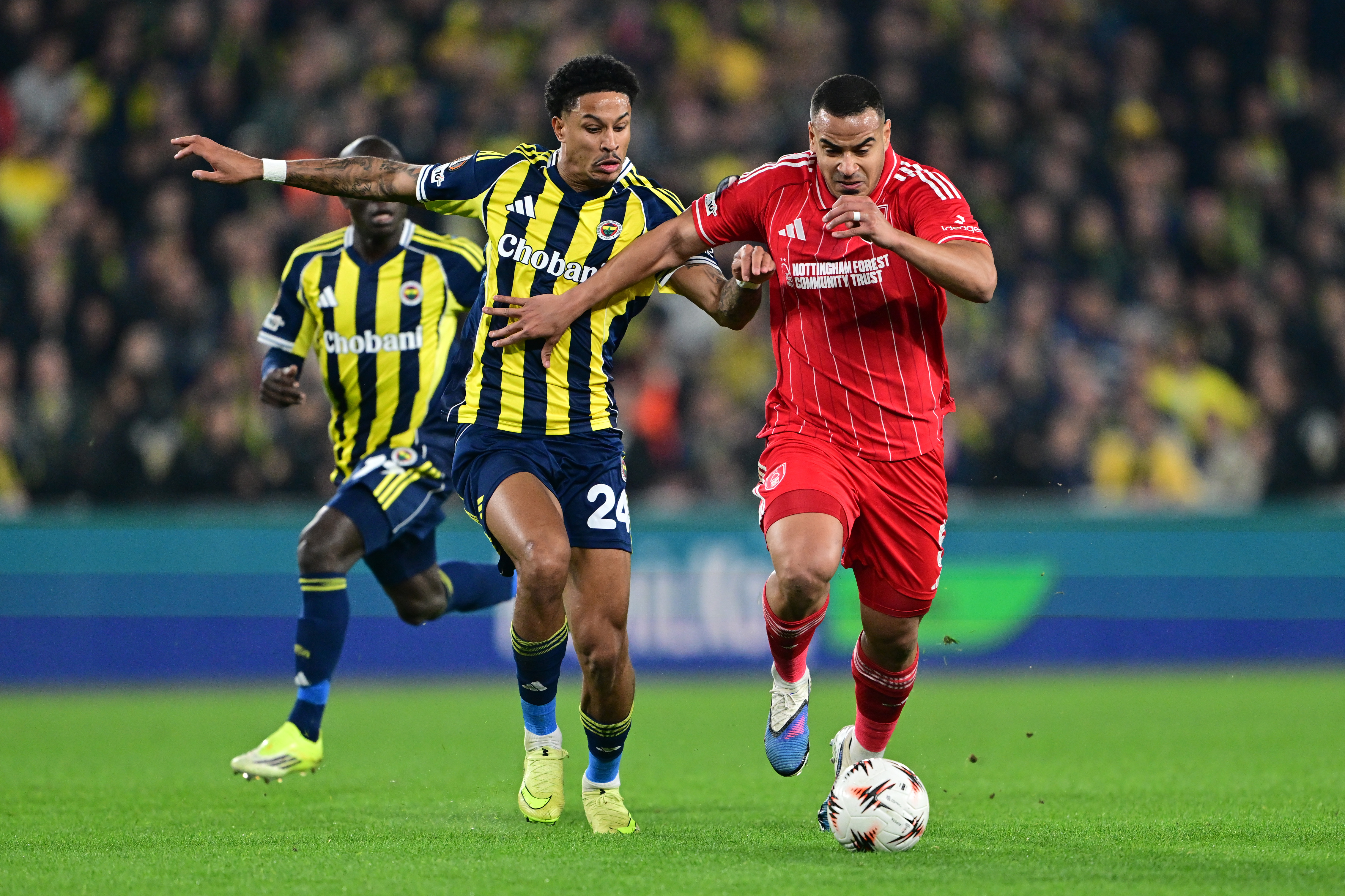 Fred ve Oosterwolde cezalı duruma düştü