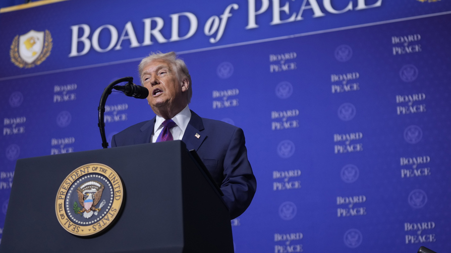 Trump'tan İran'a nükleer silah resti: Ne olacağını 10 gün içinde göreceğiz