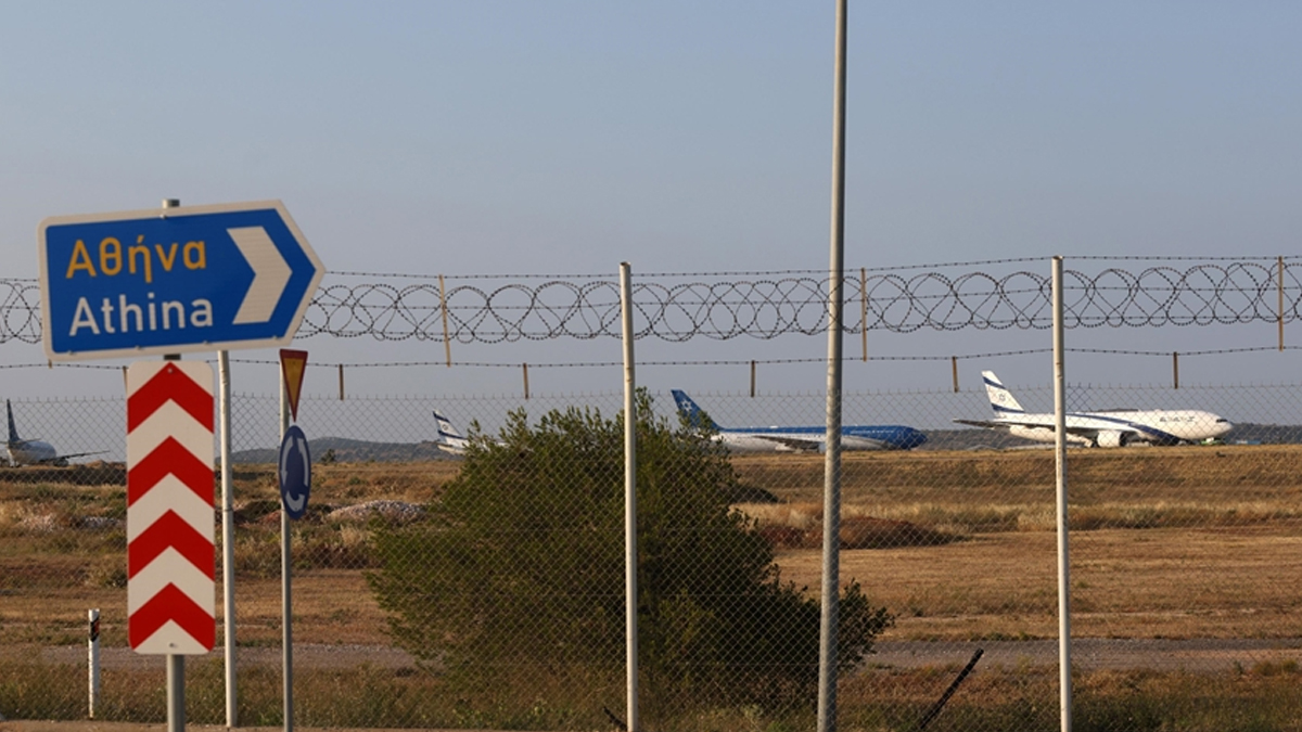 Komşuda havada alarm! Atina Havalimanı'nda iletişim arızası yaşandı