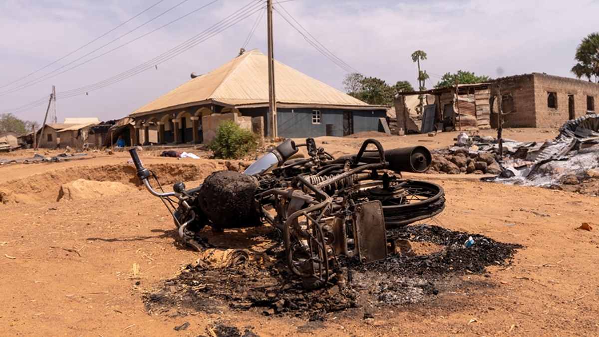 Nijerya'da köylere saldırı! 30 kişi öldü