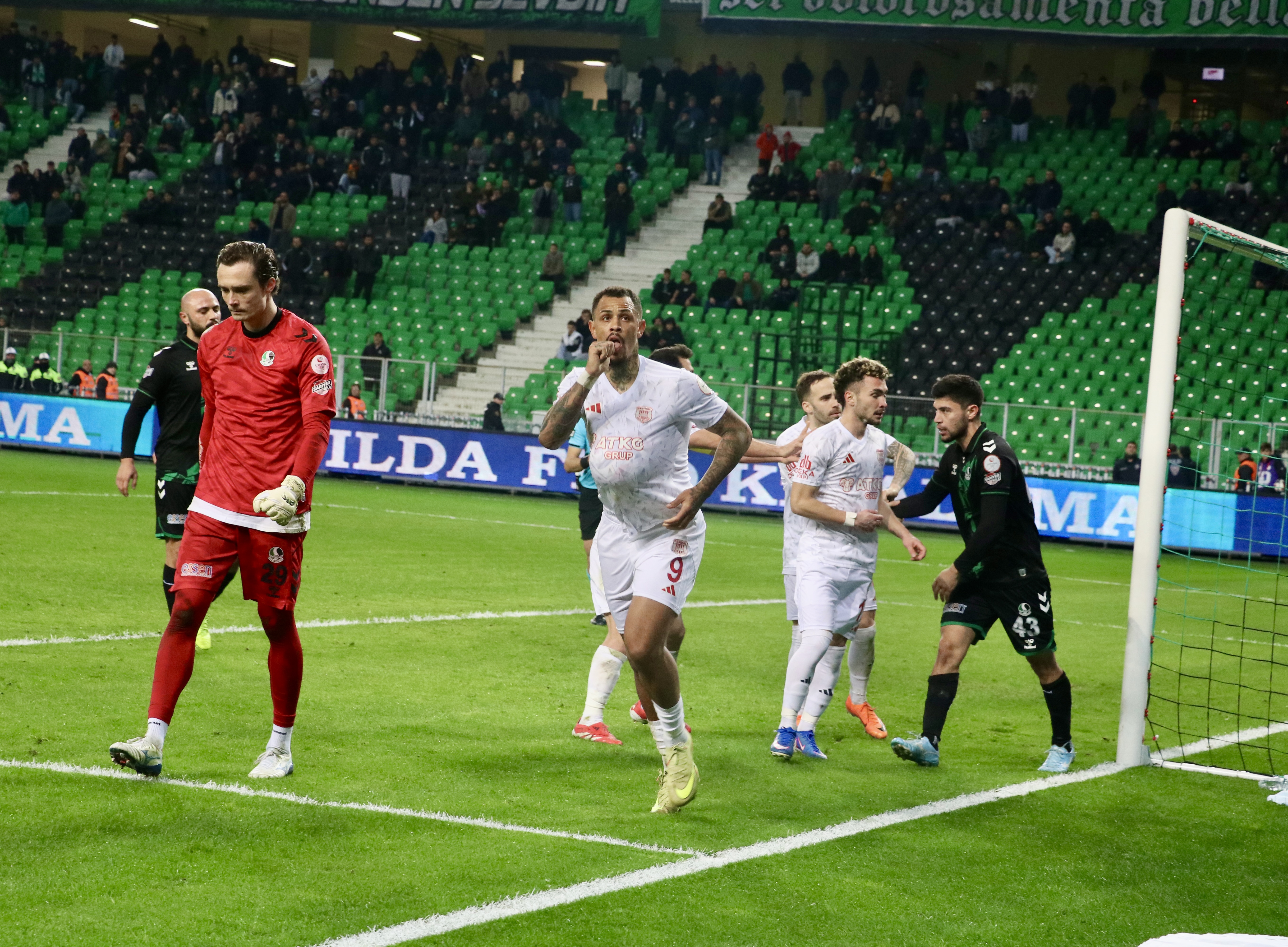 Pendikspor, Sakarya deplasmanında kazandı