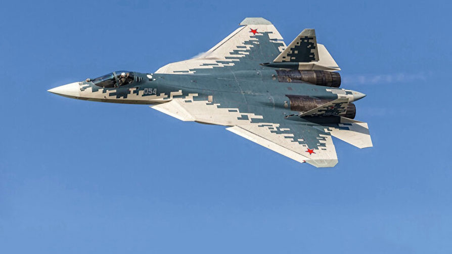 Rusya kimseye satmıyordu! Su-57 savaş uçakları resmen havalimanına geldi
