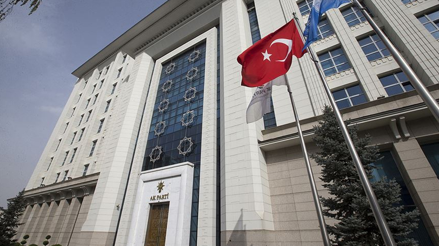 AK Parti yol haritasını belirledi... Yeni anayasa için "beyanname" formülü