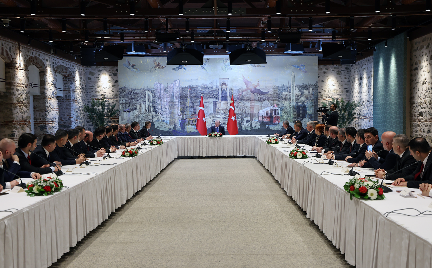 Cumhurbaşkanı Erdoğan, ASKON Yönetim Kurulu üyelerini kabul etti