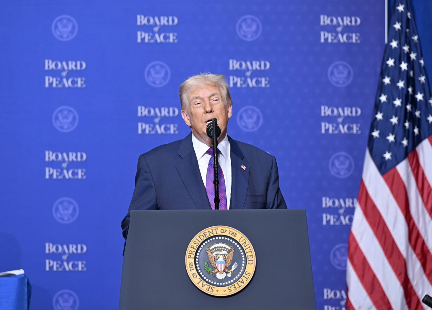 Trump'tan UFO hamlesi: Talimat vereceğim