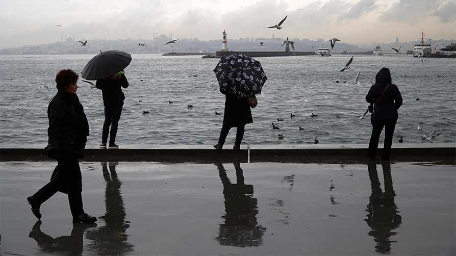 Batıda sağanak, doğuda çığ riski! Meteoroloji uyardı