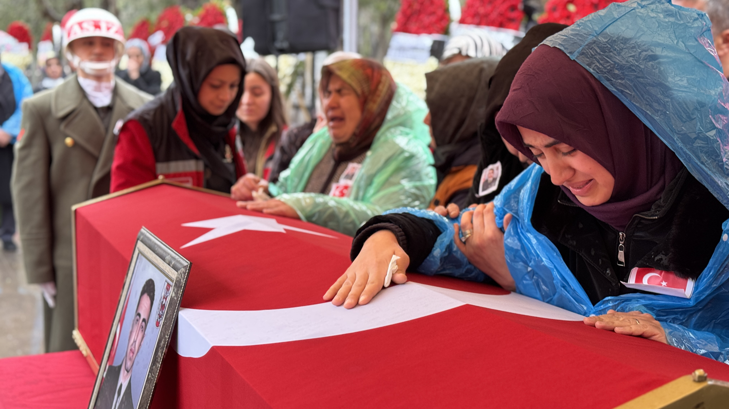 Şehide son görev... Selman Akarsel Konya'da gözyaşlarıyla uğurlandı