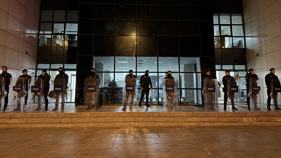 CHP'li belediyeye rüşvet operasyonu! Gözaltılar var