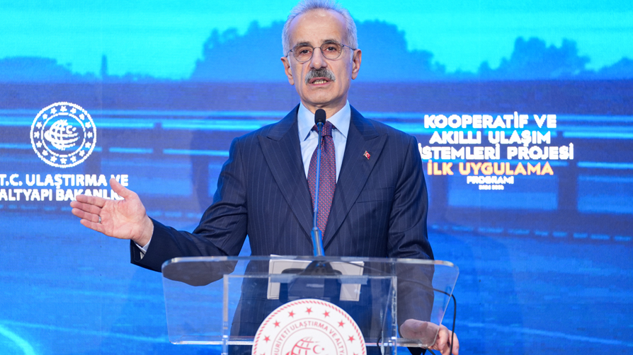 İlk akıllı yol hizmete girdi: Anlık bilgilere kolayca ulaşılacak