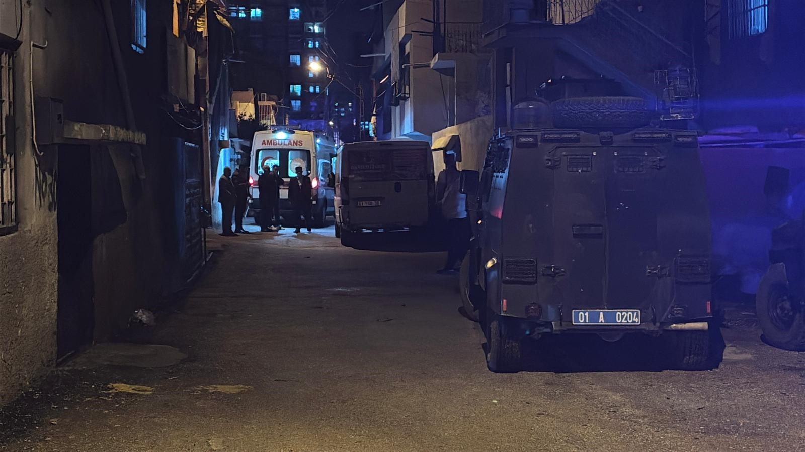 Adana'da korkutan patlama... 2 kişi ağır yaralandı