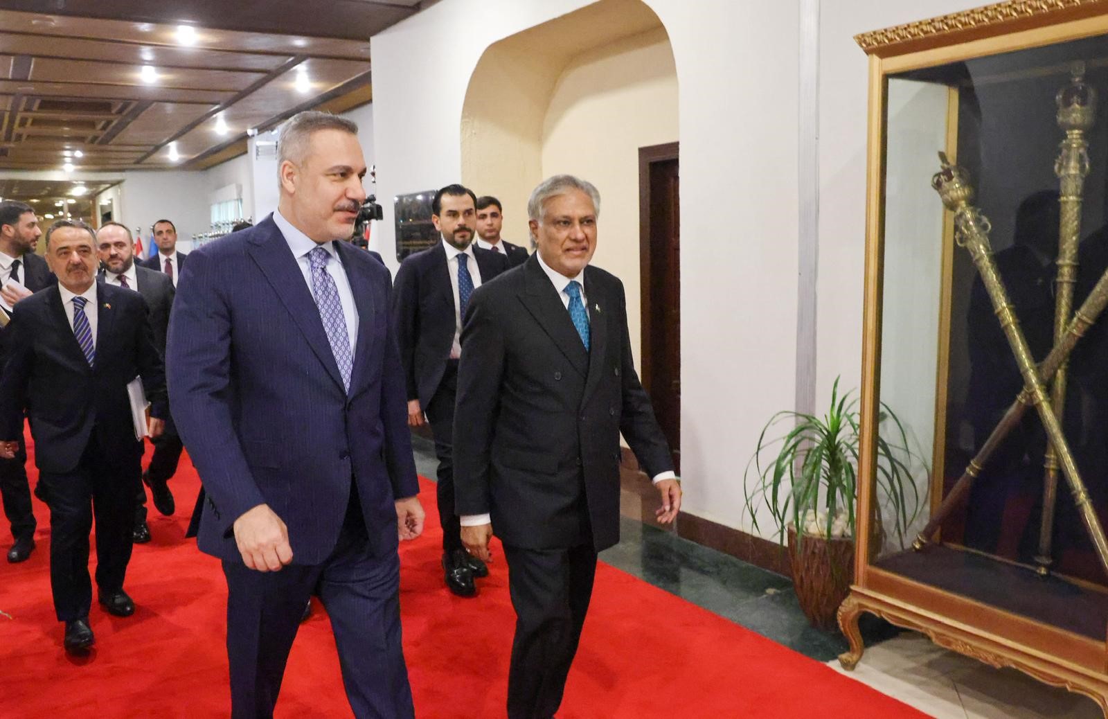 Bakan Fidan, İslamabad'da 