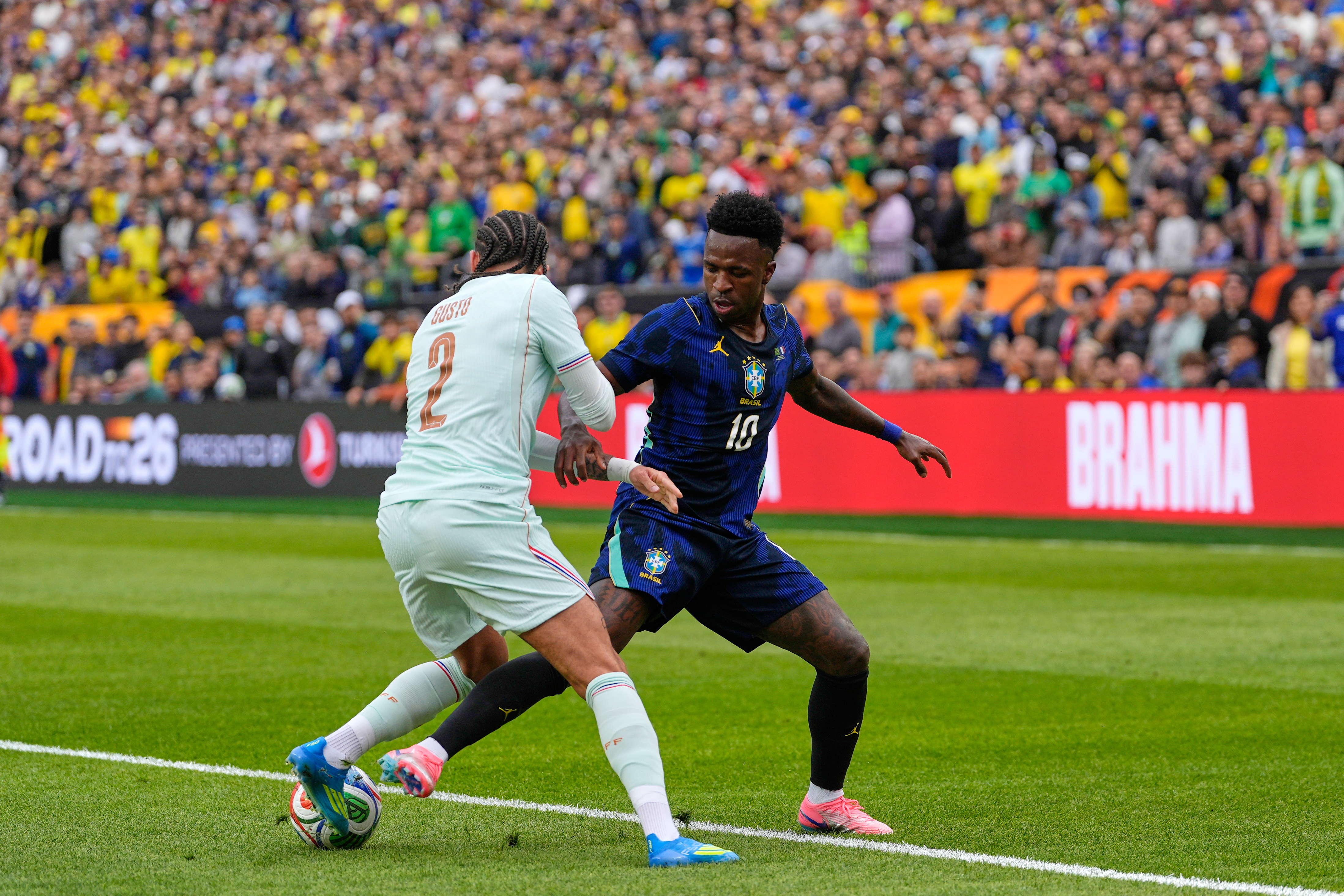 Brezilya'ya Vinicius Junior'dan kötü haber