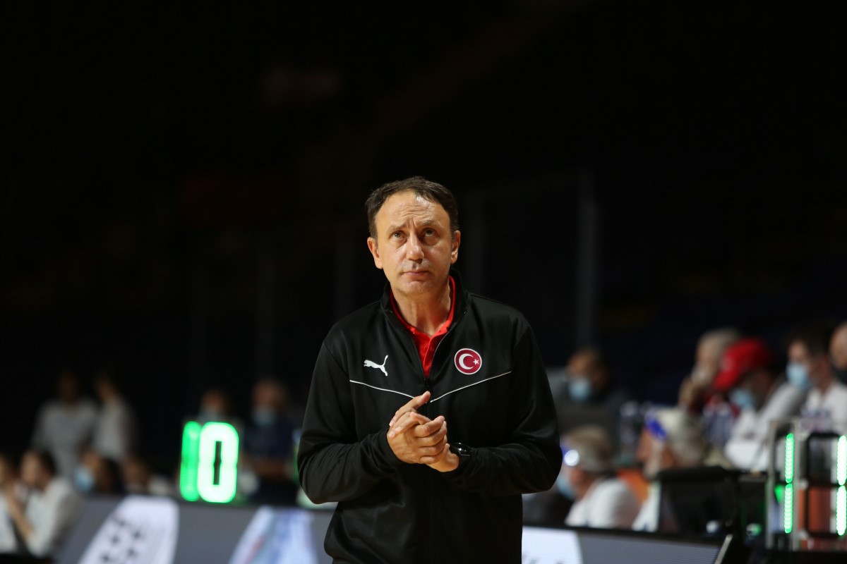 Aliağa Petkimspor'un  yeni başantrenörü Orhun Ene oldu