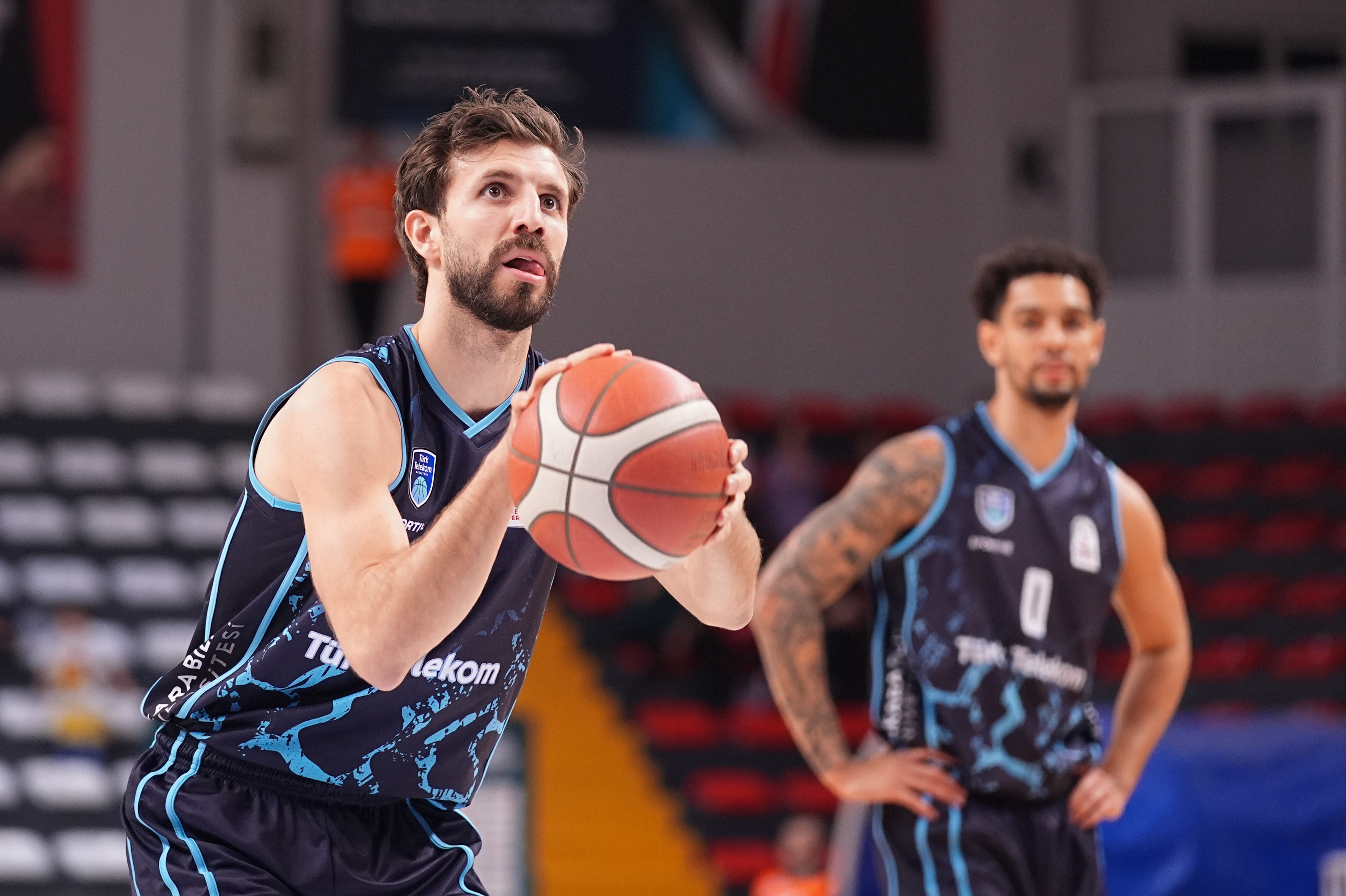 Türk Telekom yarın Fransa deplasmanında