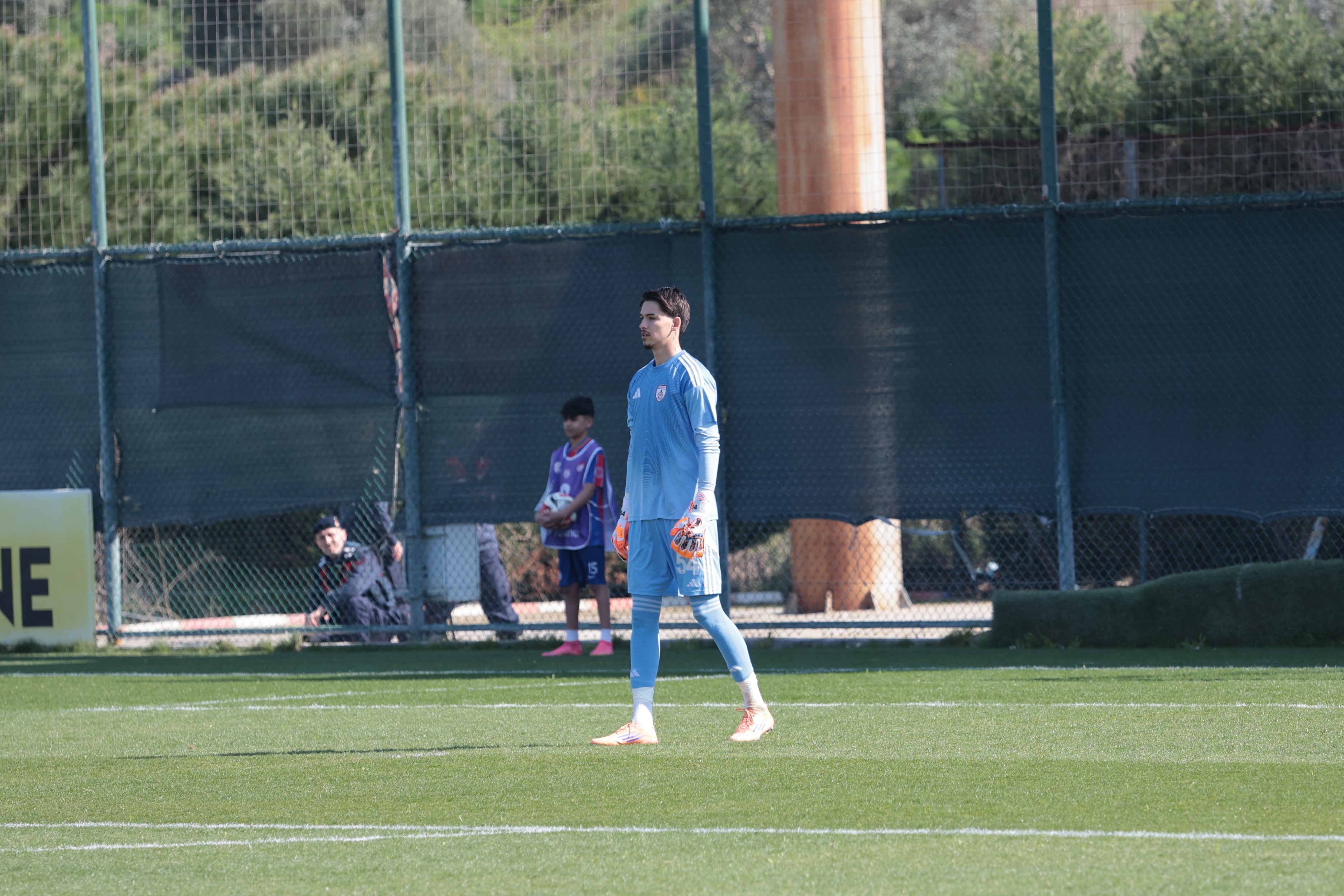 Arif Şimşir'den harika performans! 8 penaltıdan 7'sini kurtardı