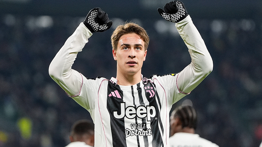 Kenan Yıldız'dan bir ödül daha! Ayın en iyi genç oyuncusu seçildi