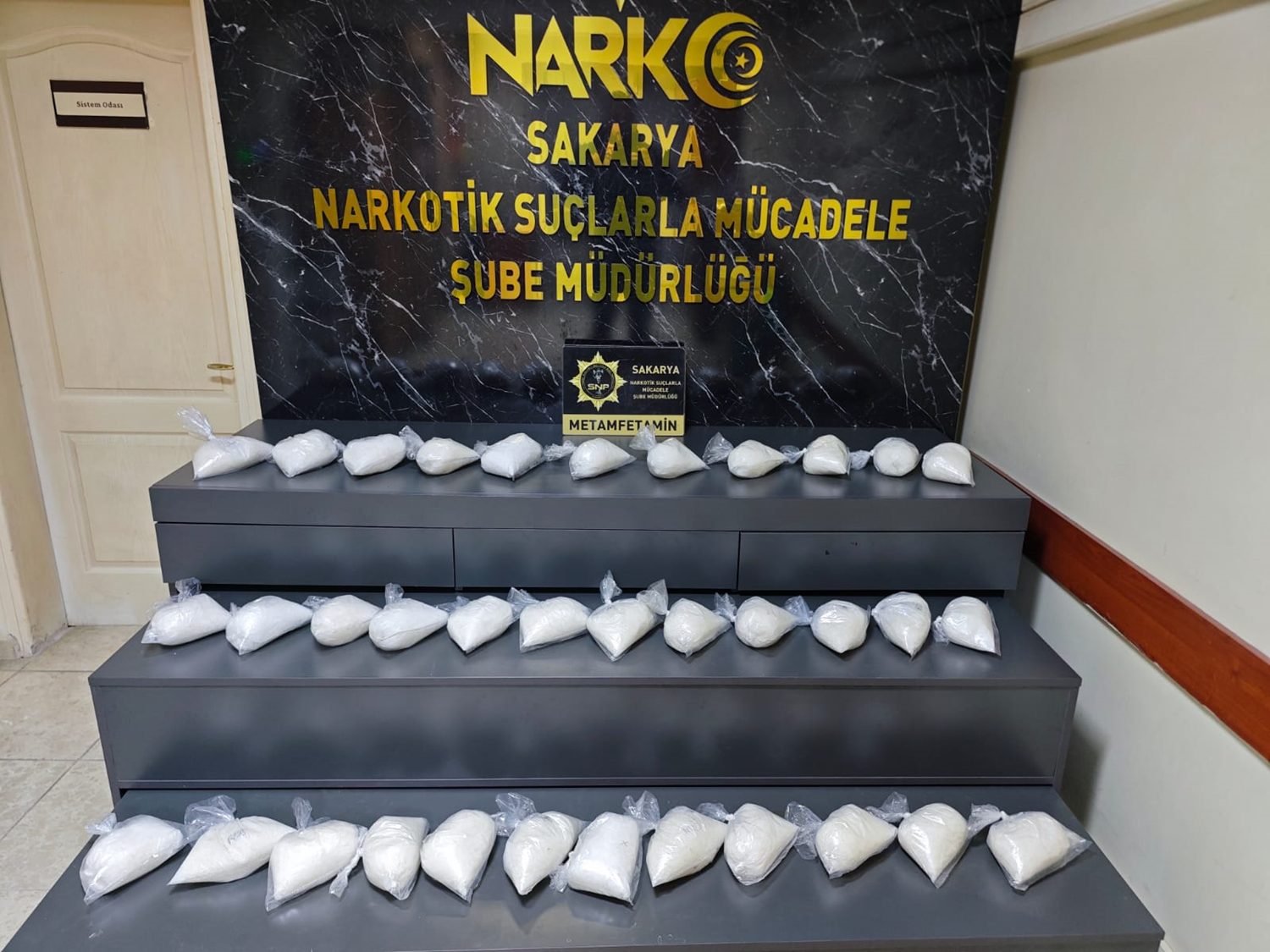 Sakarya'da operasyon: 17,5 kilo uyuşturucu ele geçirildi