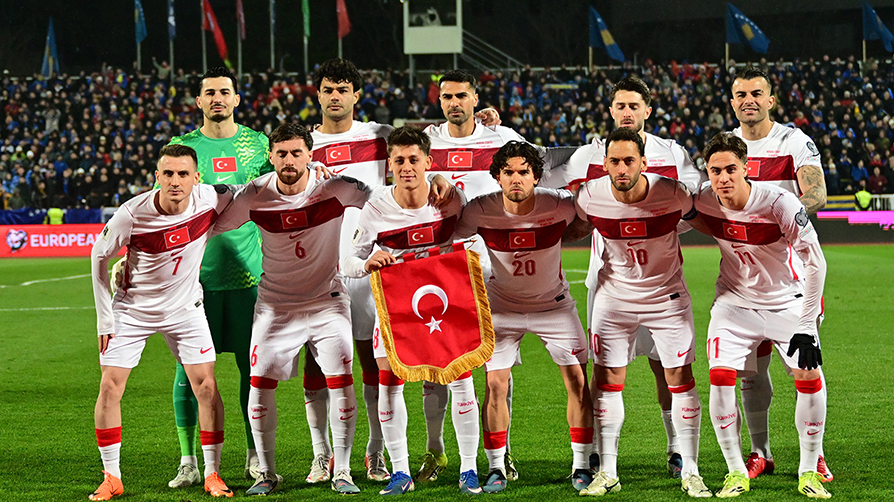 Dünya Kupası'nda favoriler açıklandı! İşte Türkiye'nin sıralaması...