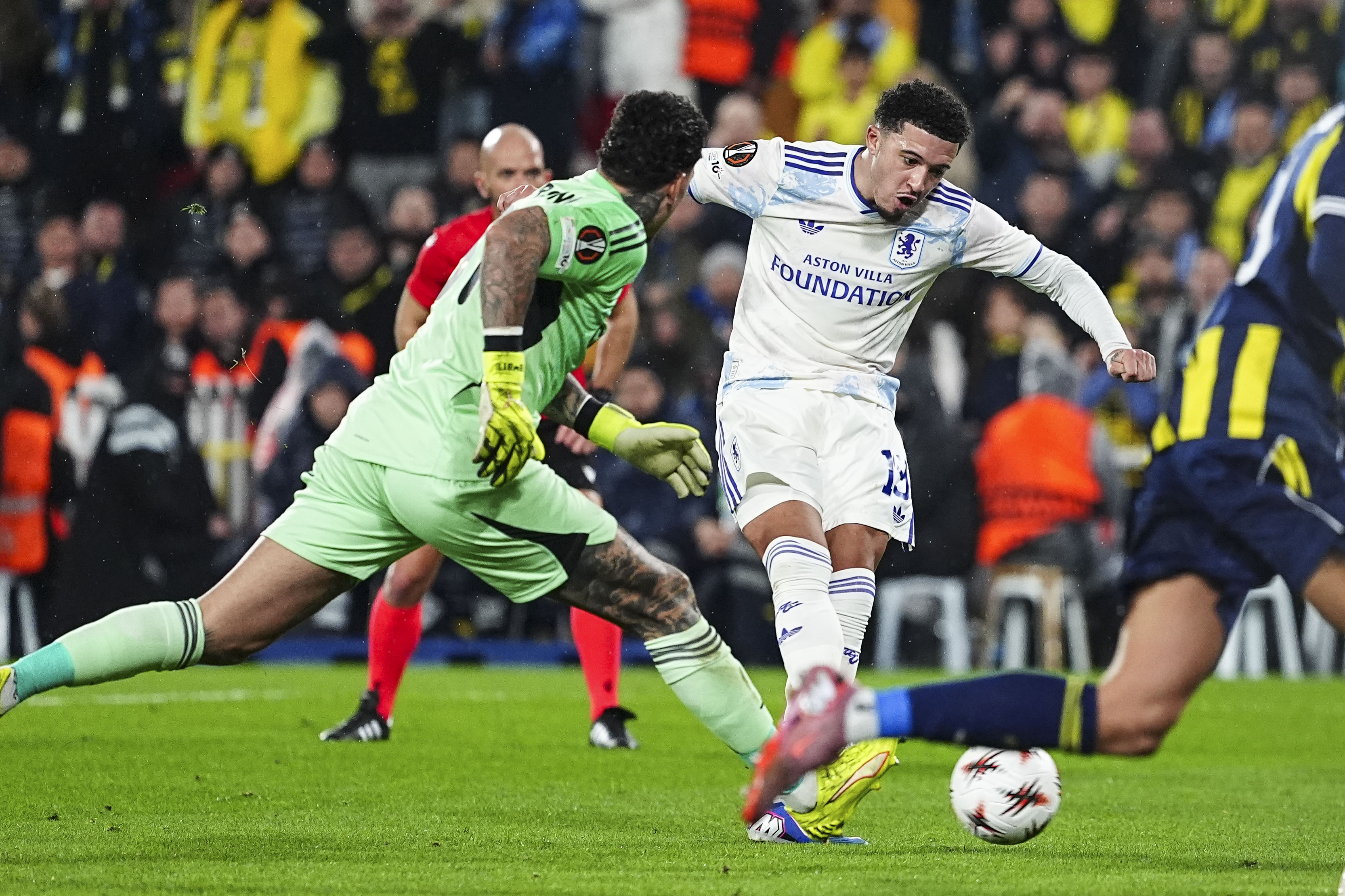 Süper Lig devlerinin gündemindeydi: Jadon Sancho sakatlandı