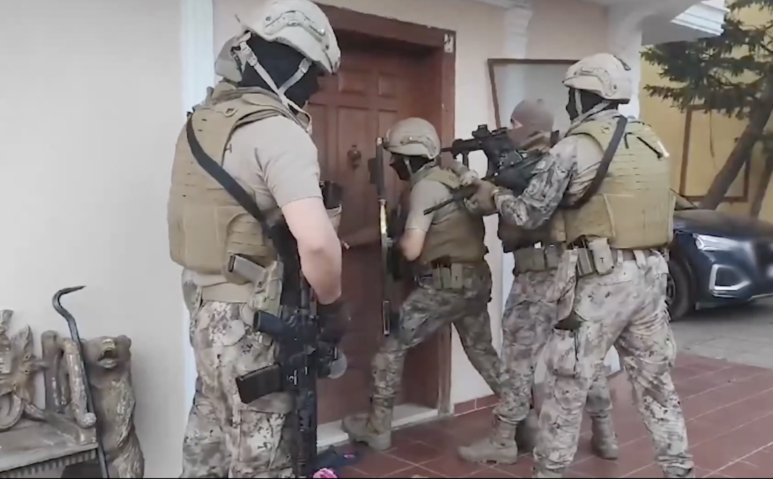 Zehir tacirlerine geçit verilmedi: Çok sayıda şüpheli yakalandı