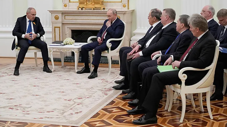 Zirve buz kesti! Paşinyan'dan Putin'in isteğine ret