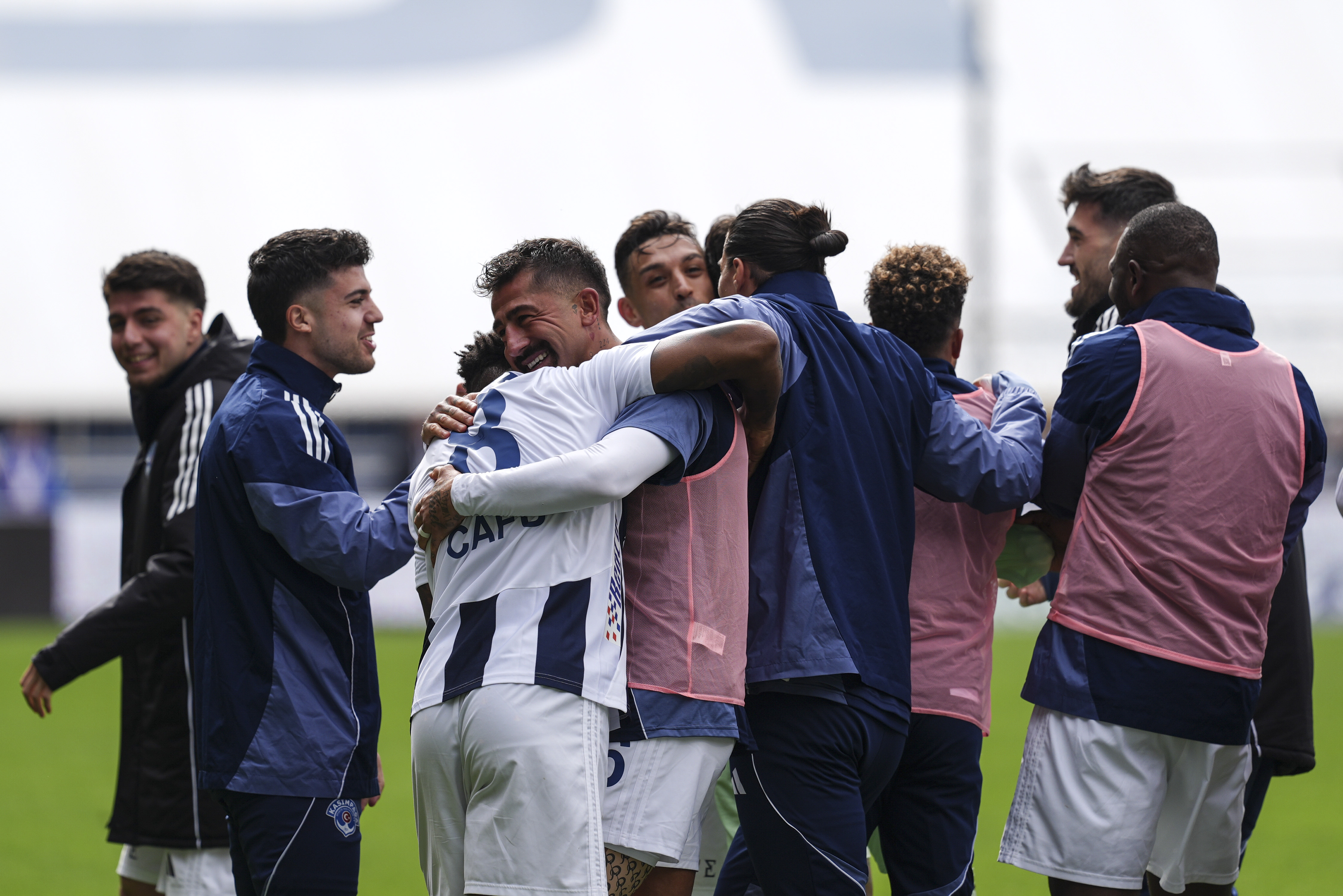 Kasımpaşa evinde 2 golle kazandı