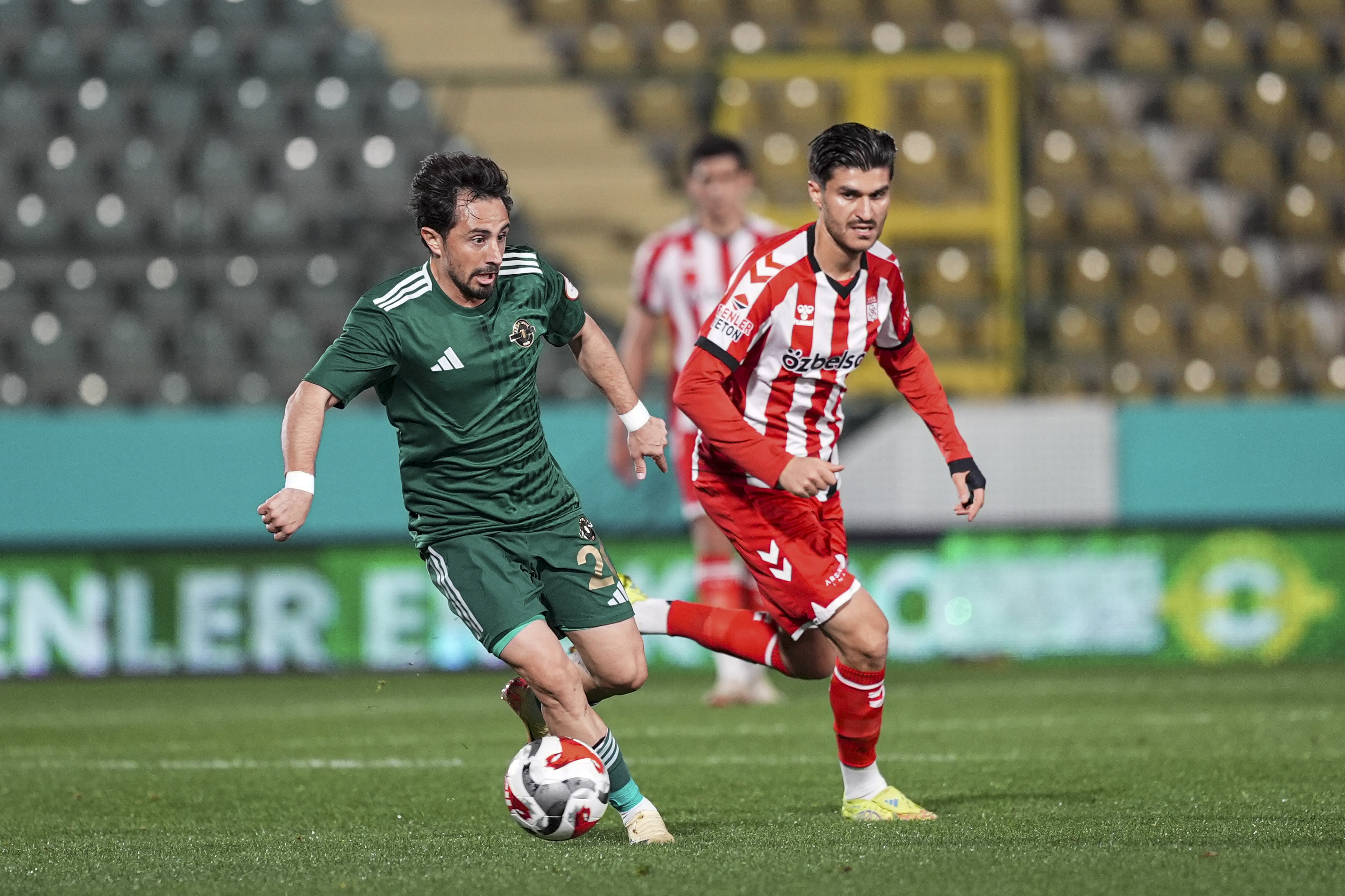 Sivasspor, Esenler Erokspor'u ağırlıyor