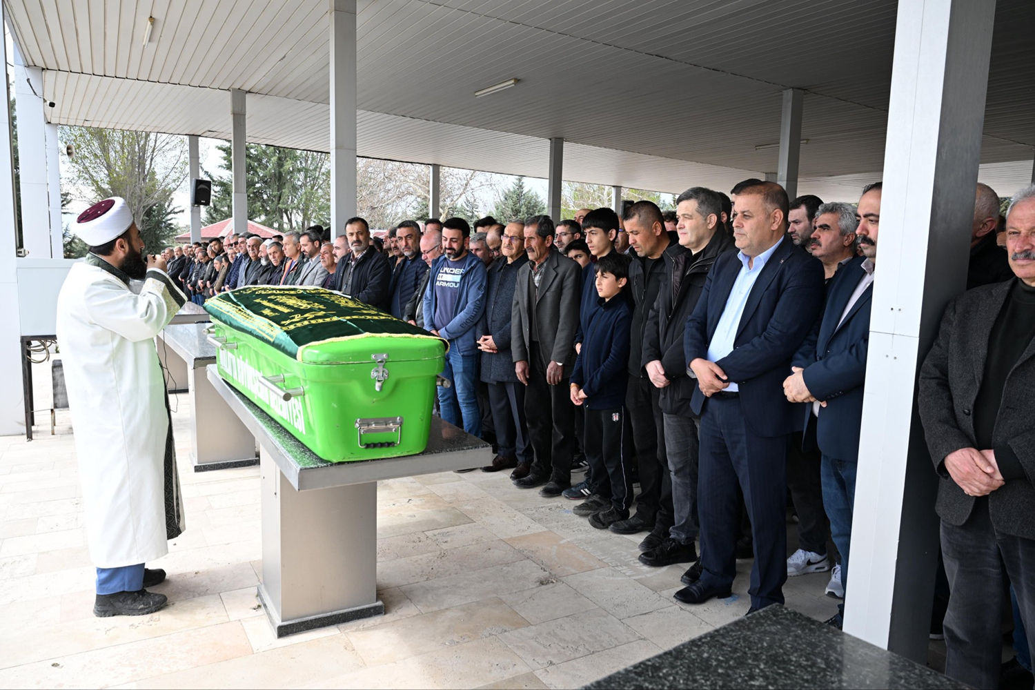 Havuzda yüzmek istemişti! Öğretmenden acı haber geldi