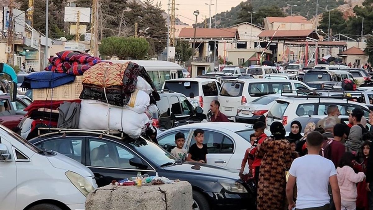 Lübnan'da yeni göç dalgası: İsrail tehdidi sonrası Kefr Hatta boşalıyor