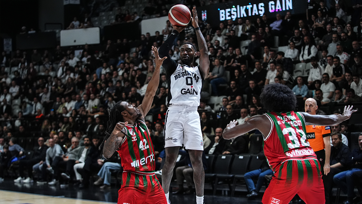 Beşiktaş, evinde Karşıyaka'yı mağlup etti