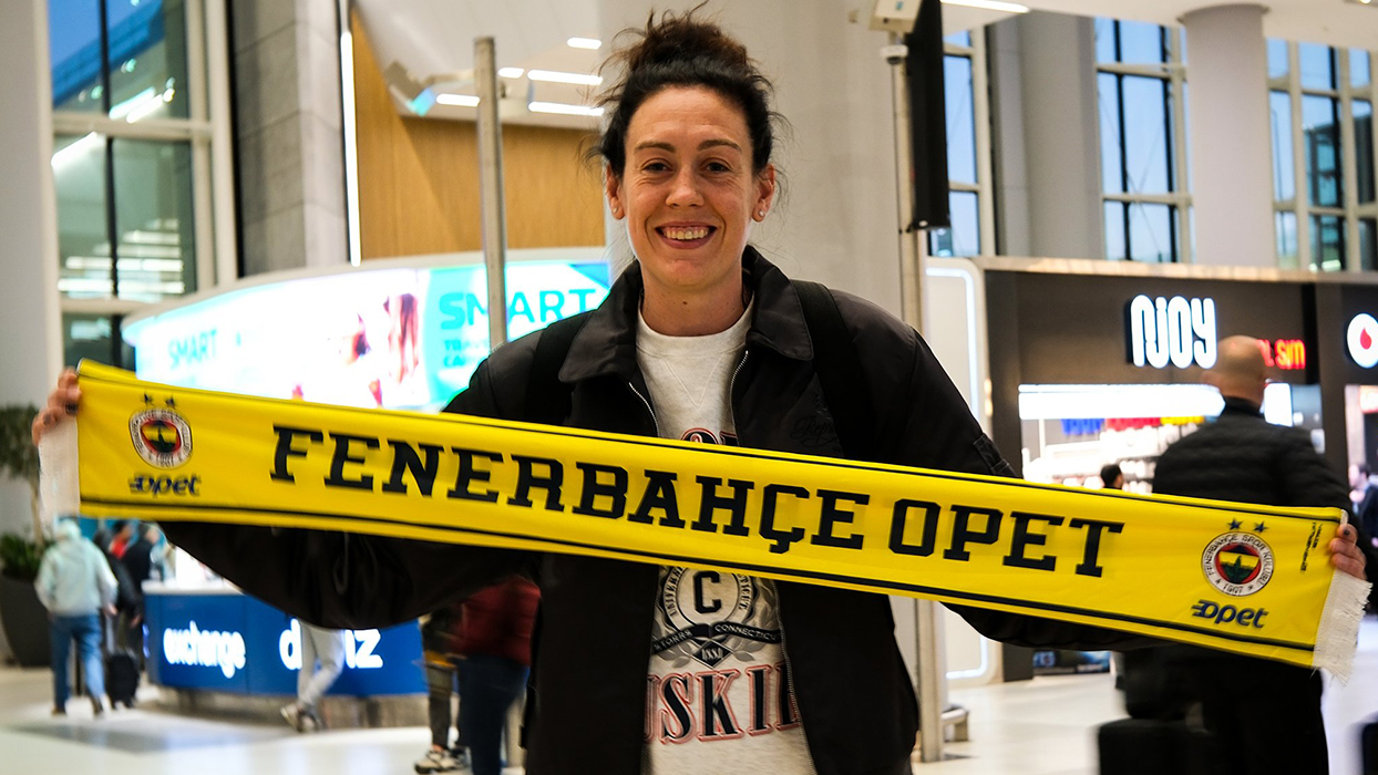 Fenerbahçe Opet'te Stewart dönemi başlıyor
