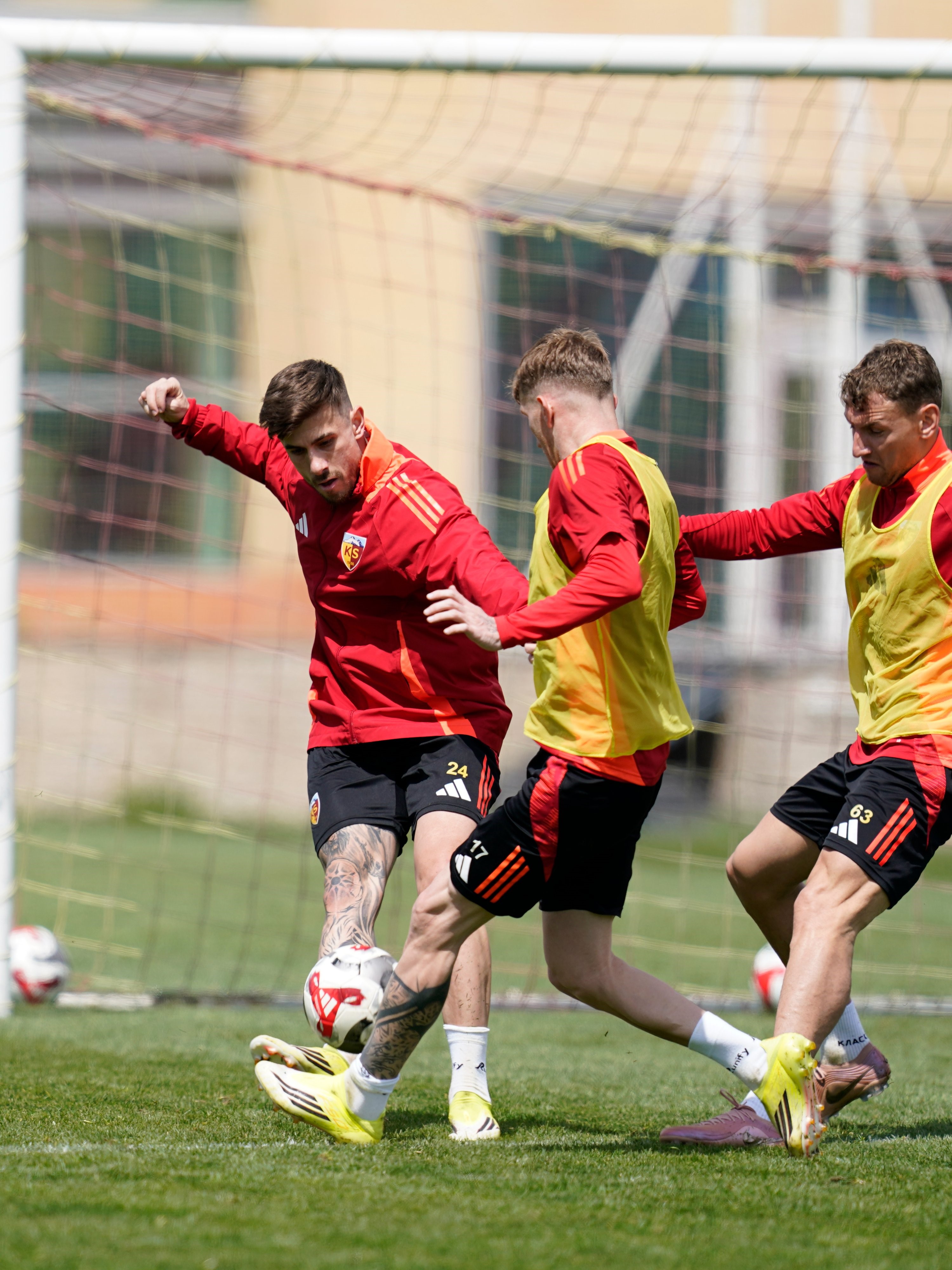 Kayserispor, Fenerbahçe mesaisine başladı