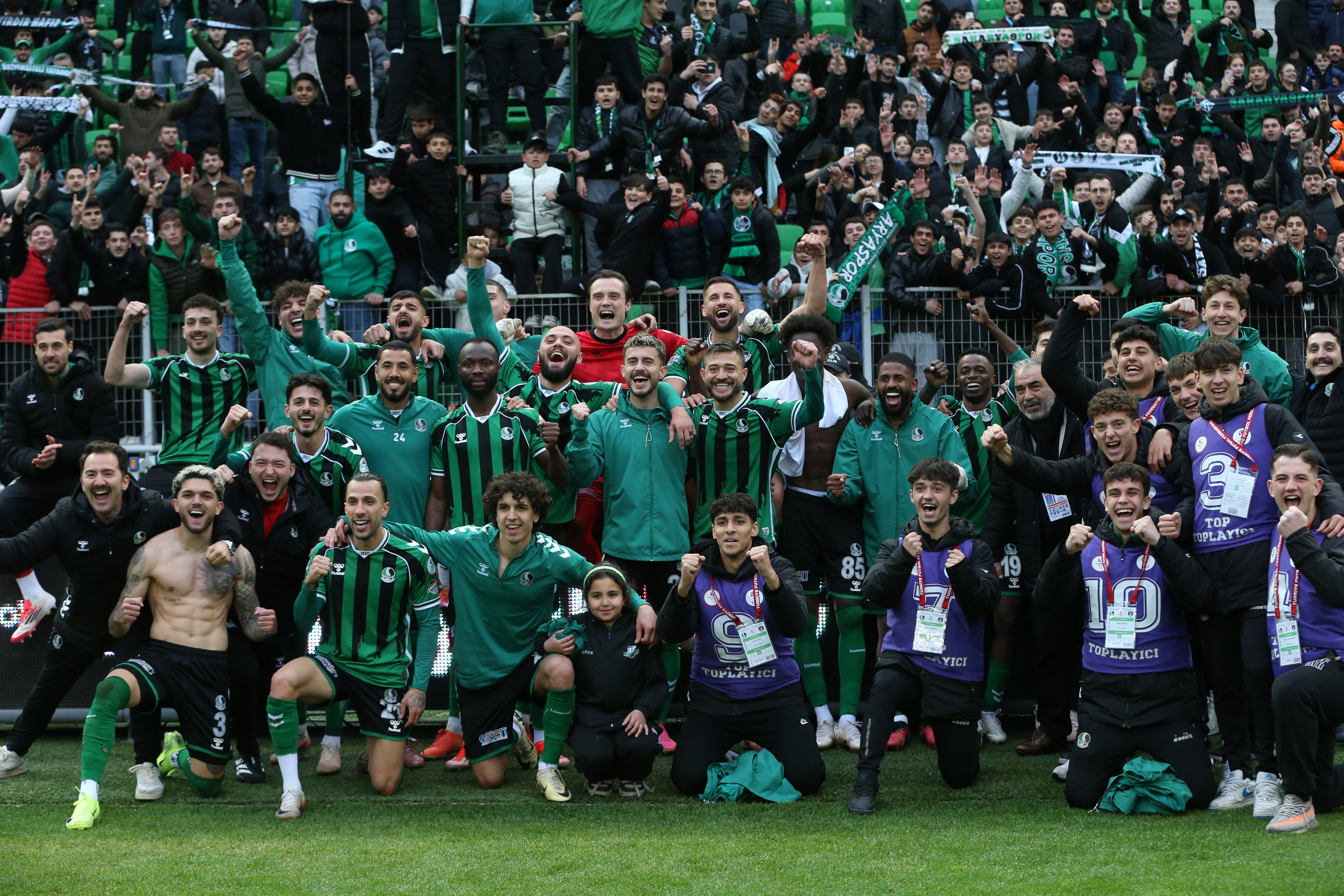 Sakaryaspor yarın Ümraniyespor deplasmanında