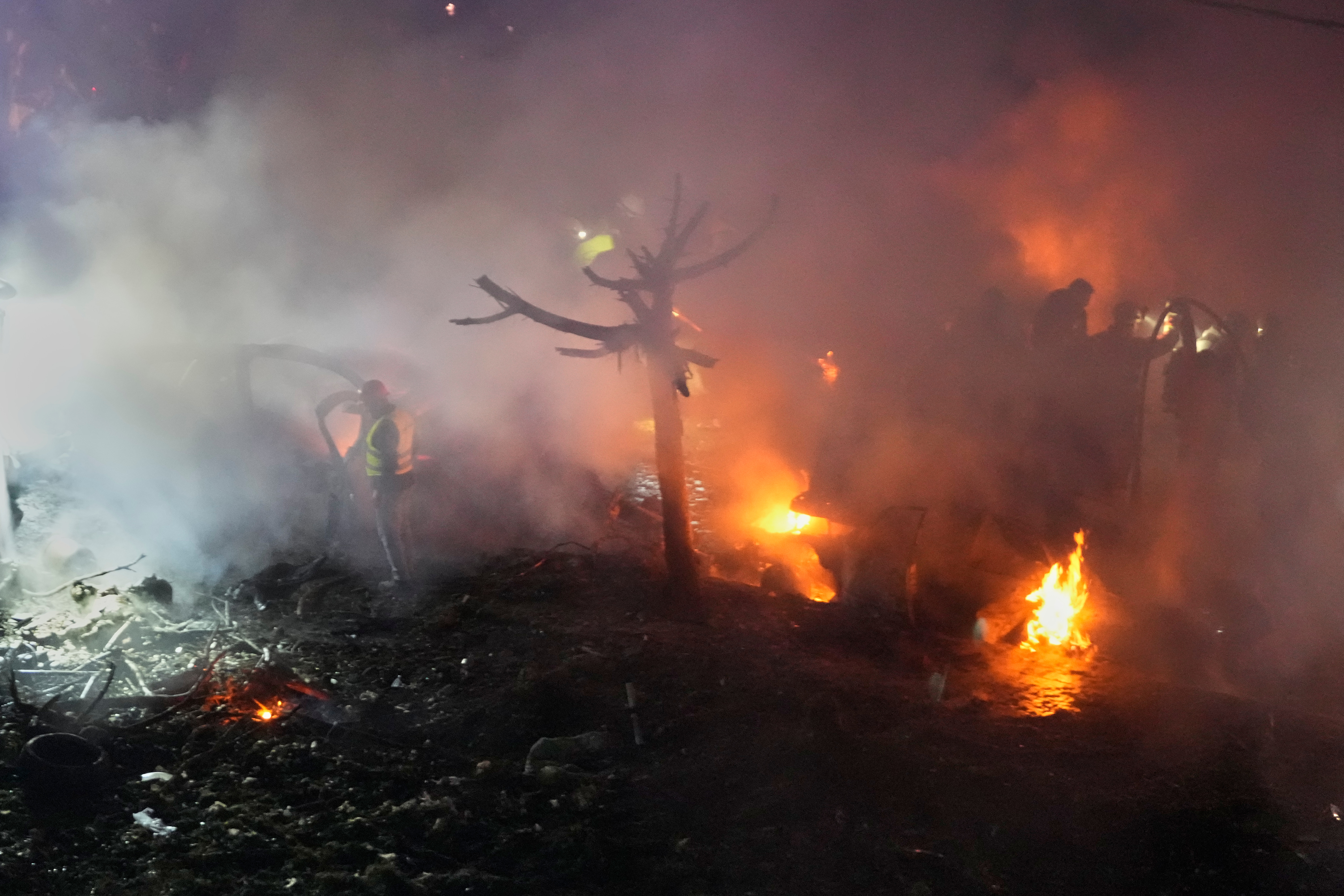 Soykırımcı İsrail'den Lübnan'a hava saldırısı: 3 kişi hayatını kaybetti