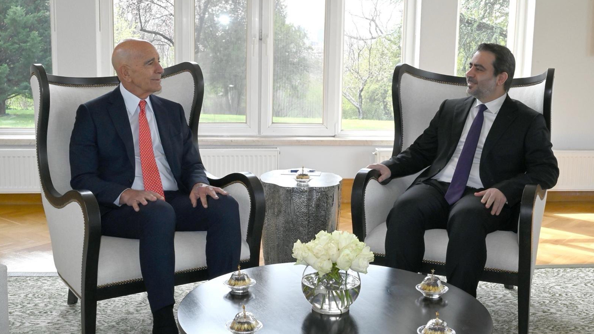 ABD'nin Suriye Özel Temsilcisi Barrack, Bakan Şeybani ile görüştü: Suriye'nin hikayesi diğerlerinden ayrışıyor