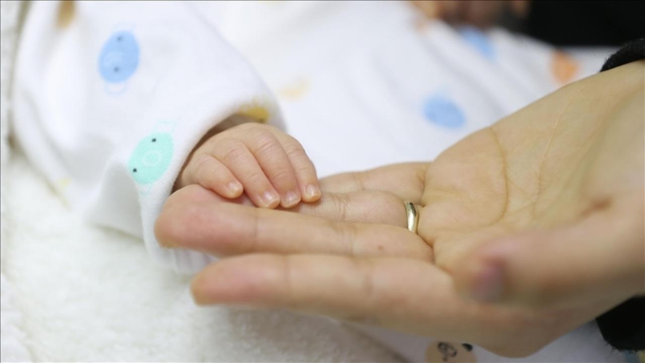 Kadın memurlar için kritik karar: 24 haftalık doğum izni Meclis'te kabul edildi